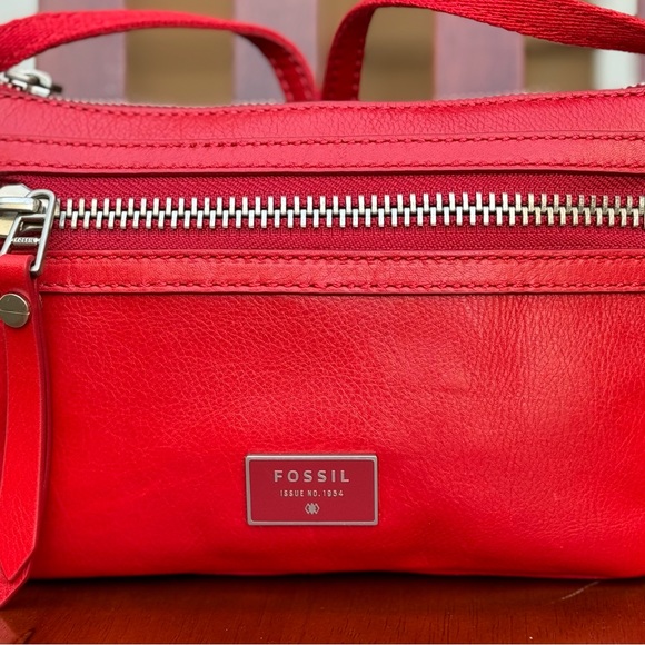 Fossil Dawson Mini Crossbody - Real Red - NWT - Picture 13 of 17